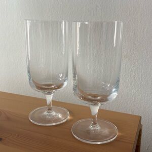 Set of 2 Clear Sling Glasses